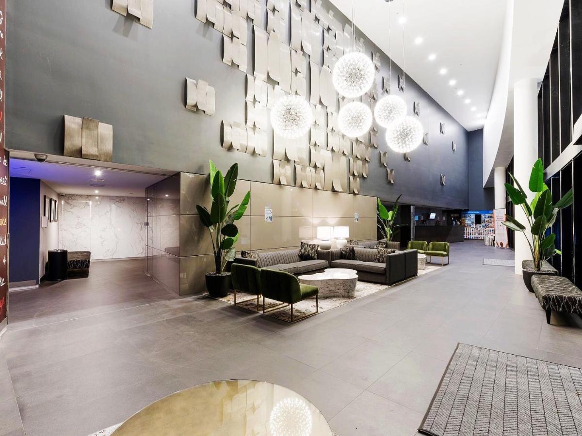 Circle On Cavill Surfers Paradise Apartments-Holiday Paradise Gold Coast Eksteriør bilde